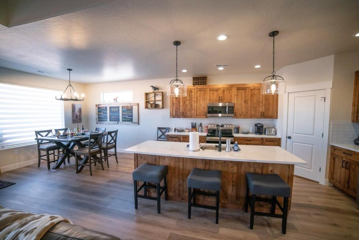 Red Canyon Bunkhouse At Kanab - New West Properties 外观 照片
